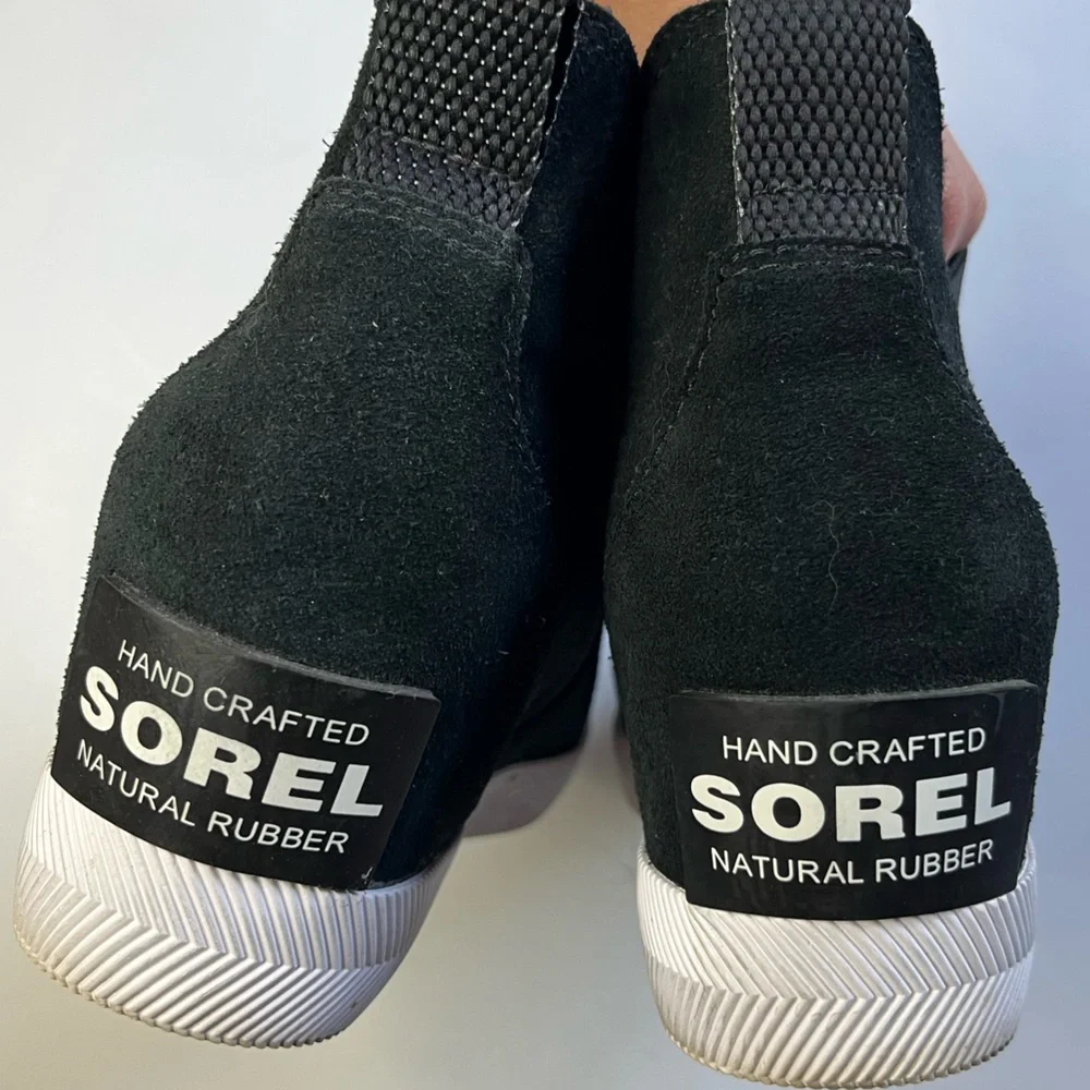 Sorel Out N About Black Suede Slip-On Wedge Shoe II Women's Size 7.5